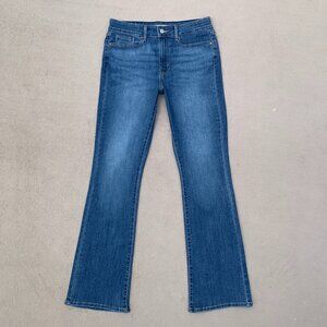 Levi's Signature Mid Rise Bootcut Jeans Sz 6M